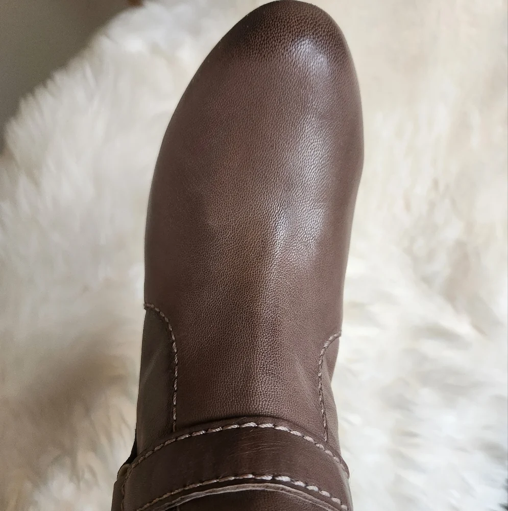 Fossil authentic ankle